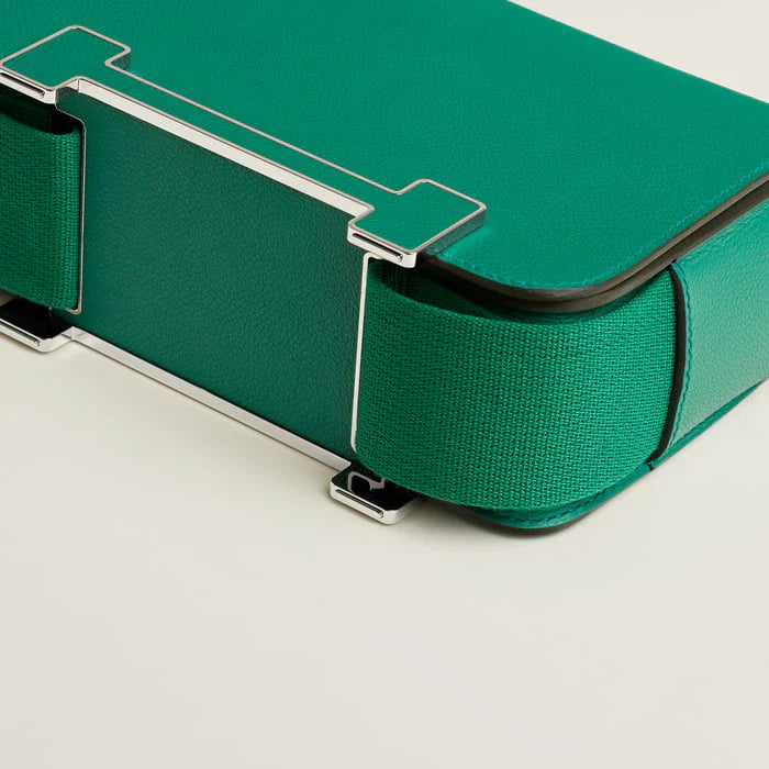 Vibrant Vertigo Green Square Flap Crossbody Bag With Geometric Gold Magnetic Buckle & Wide Woven Shoulder Strap