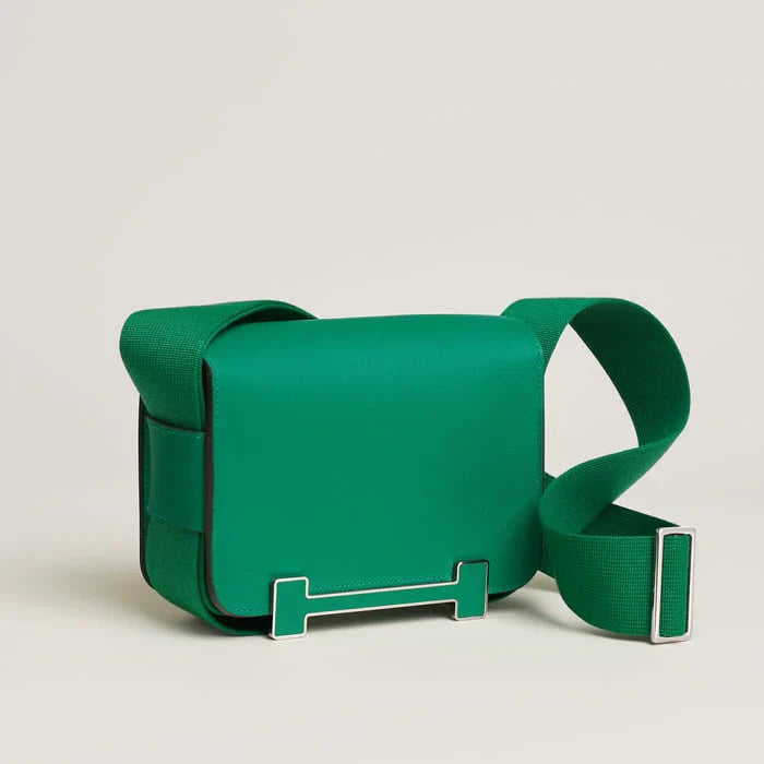 Vibrant Vertigo Green Square Flap Crossbody Bag With Geometric Gold Magnetic Buckle & Wide Woven Shoulder Strap